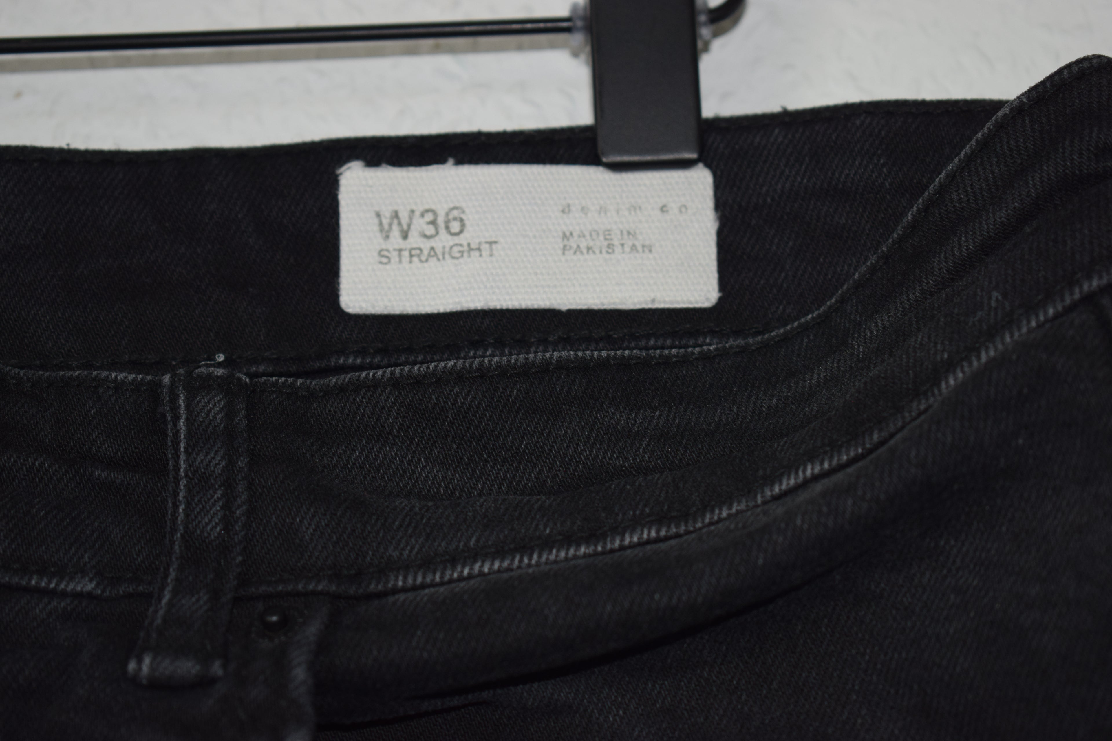 Men's Black Denim Straight Fit Distressed Shorts - W36