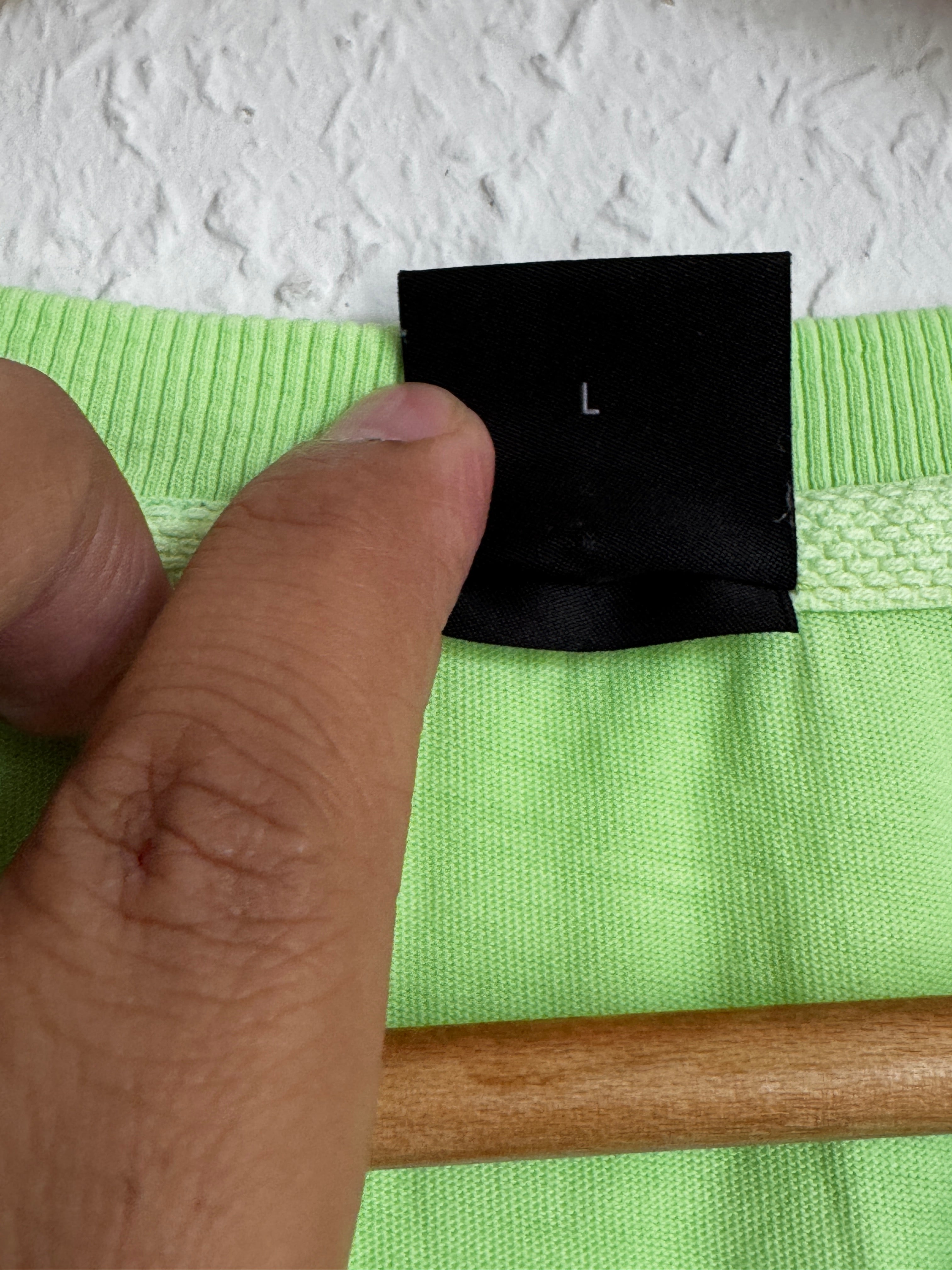 Hugo Boss V-Neck T-Shirt - Lime Green - L