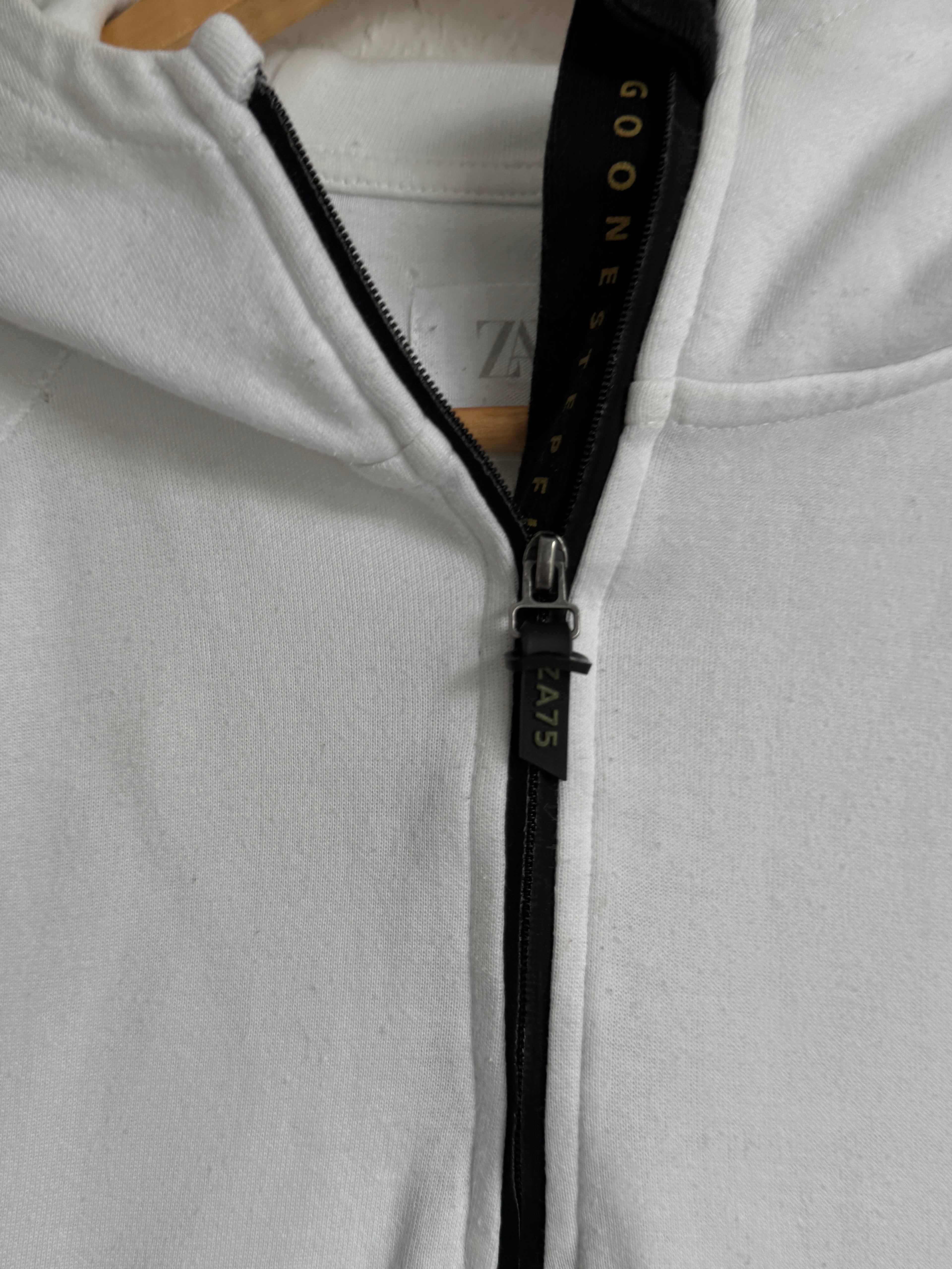 Men's ZARA Pull-over Hoodie