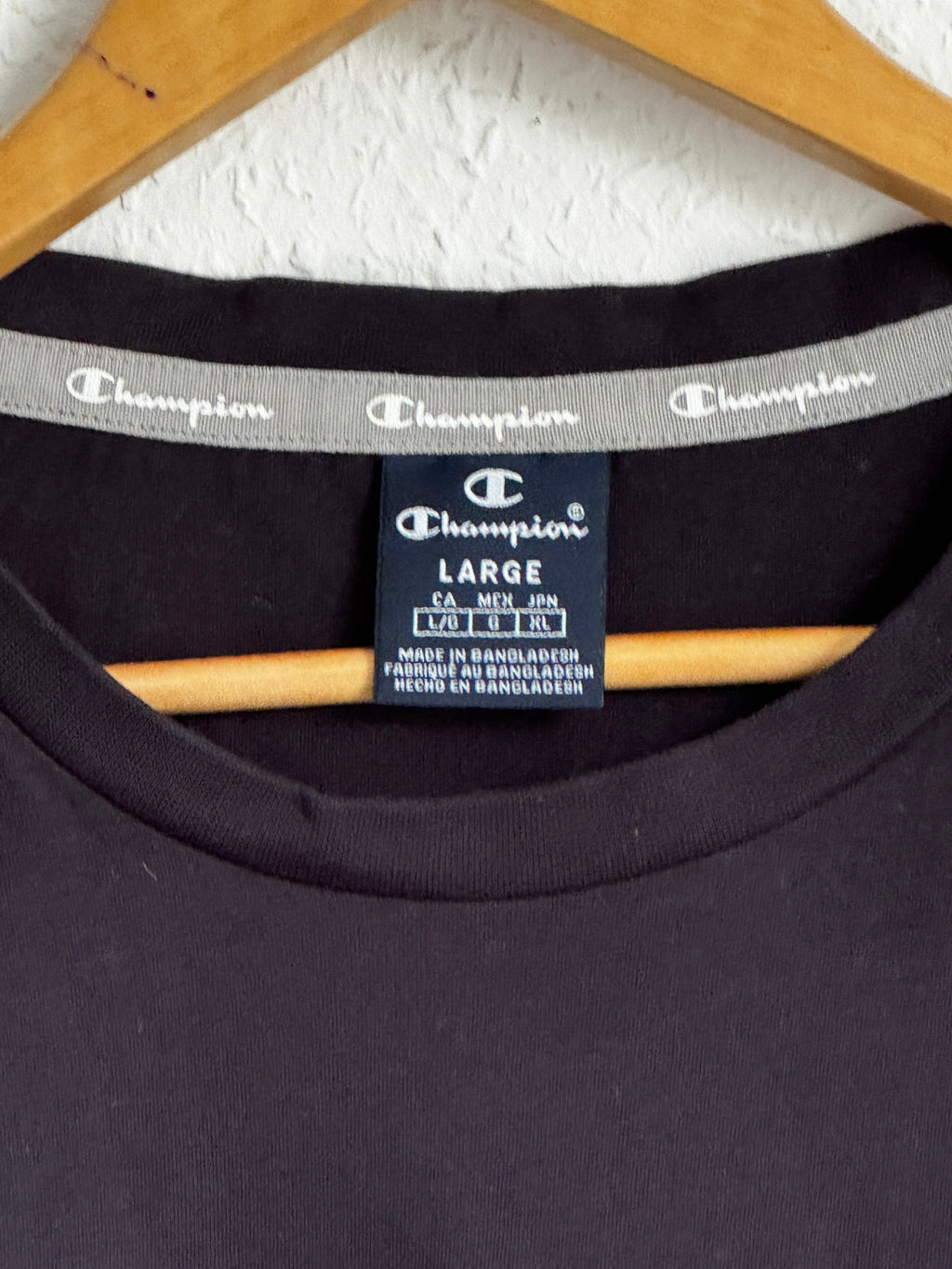 Black Champion T-shirt - Large