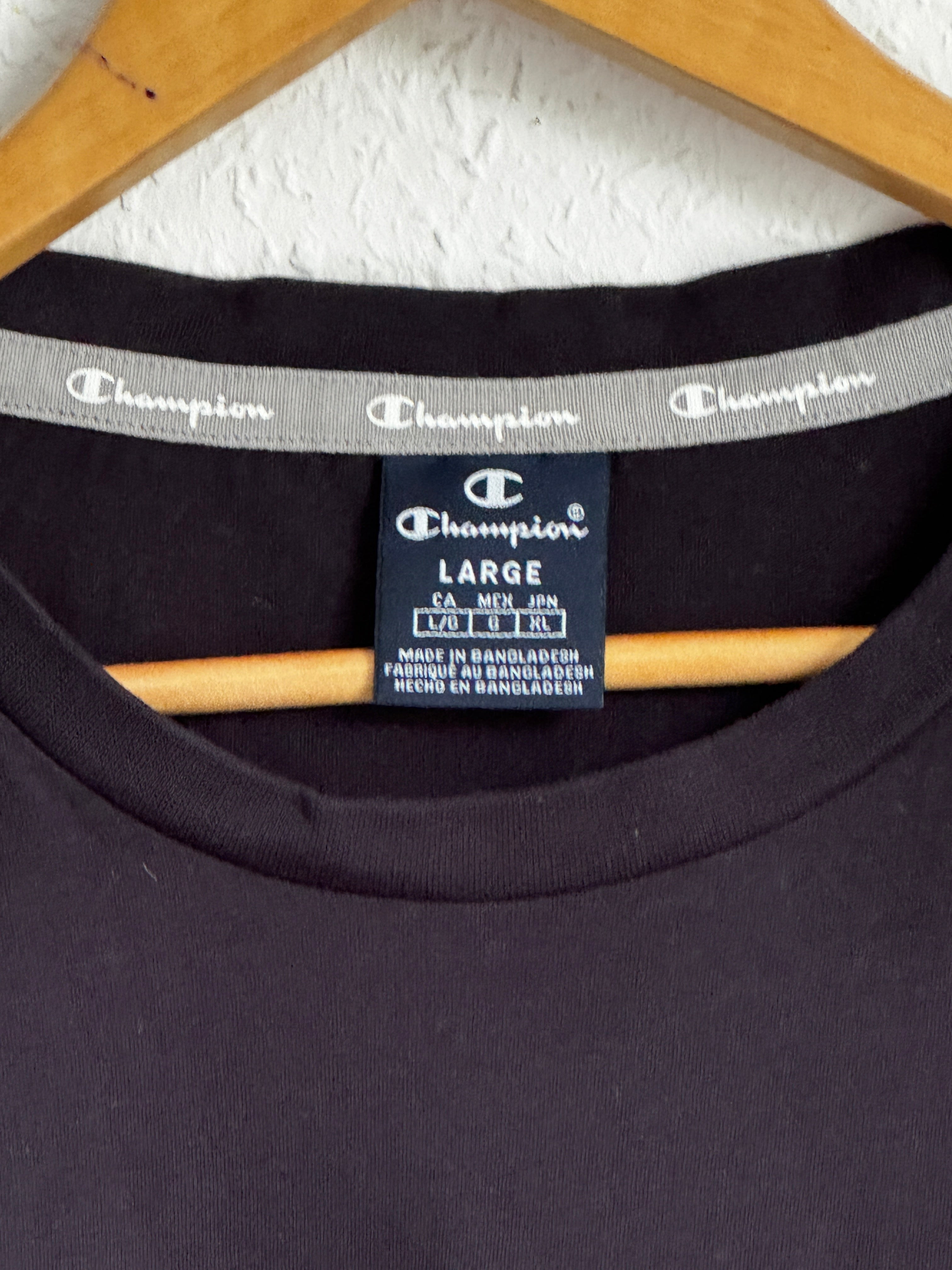 Black Champion T-shirt - Large