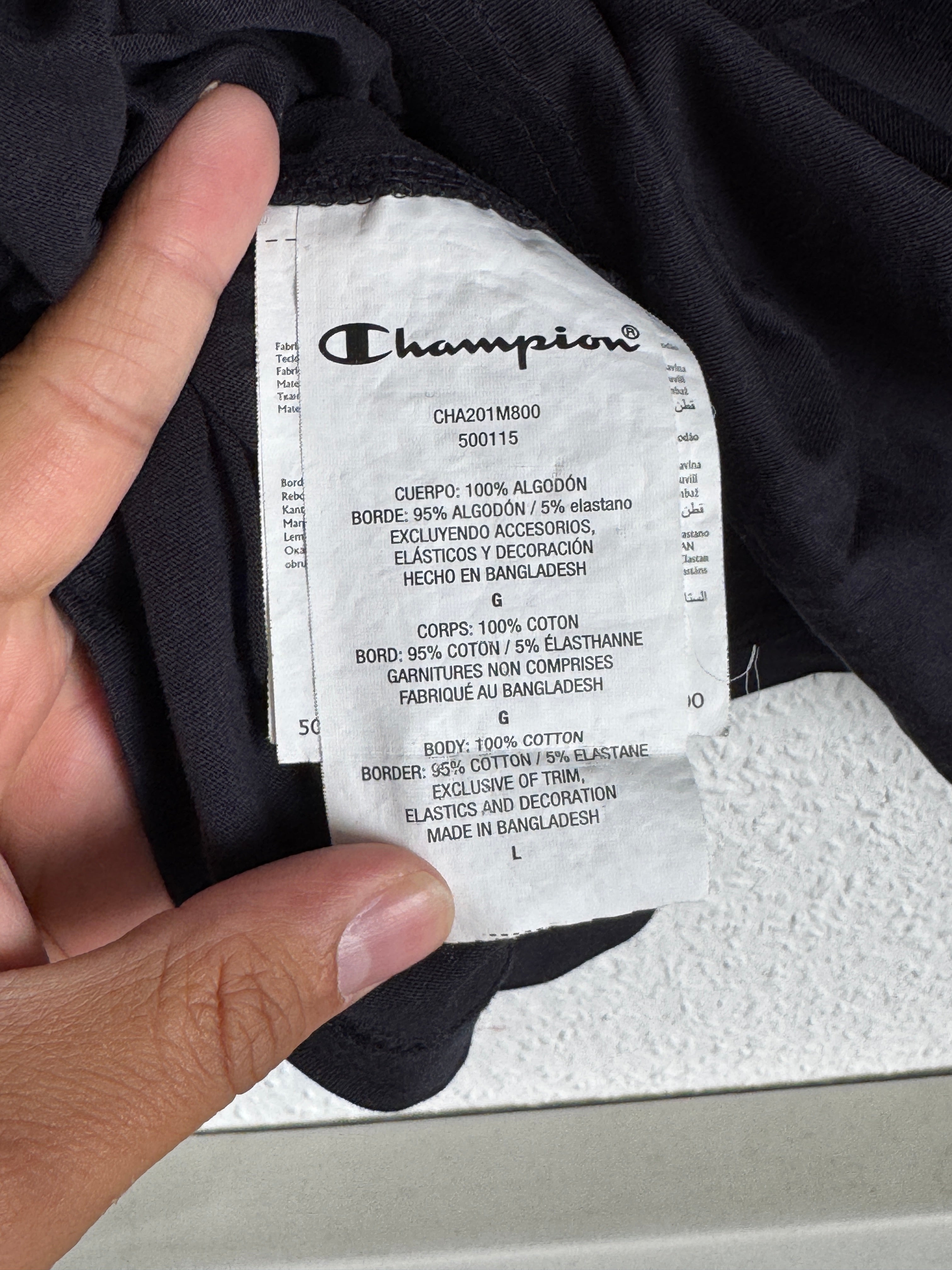 Black Champion T-shirt - Large
