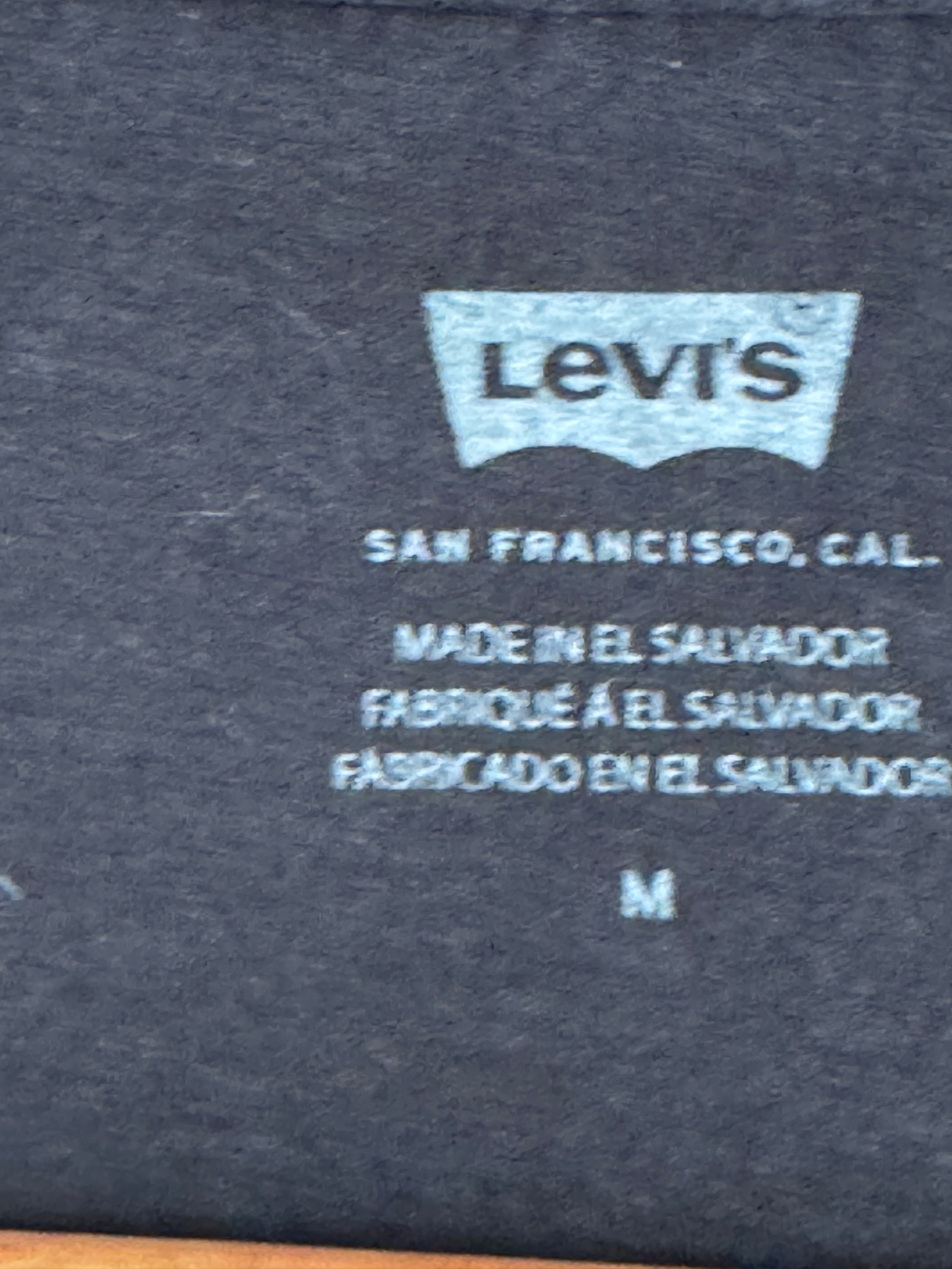 Levi's Black T-shirt with Small Logo and Red Tag - Size M